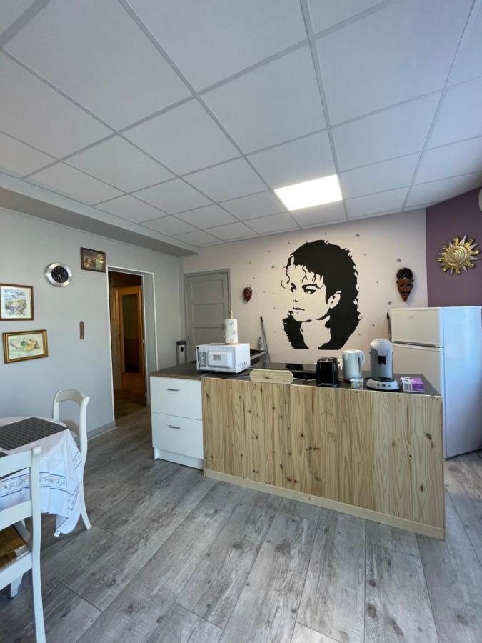 Апартаменты Chez Leandre Витры-Ле-Франфоис Экстерьер фото